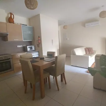 Appartement Gardens A101 *